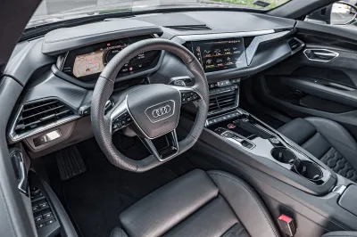 e-tron GT